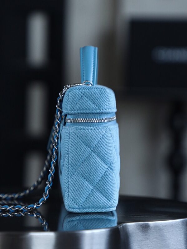 God Factory Chanel 25P Denim Lunchbox Bag Fashion Art Denim Blue Leather 24K Retro PHW Size 17*19.5*5cm