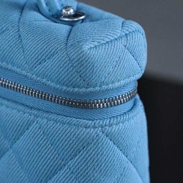 God Factory Chanel 25P Denim Lunchbox Bag Fashion Art Denim Blue Leather 24K Retro PHW Size 17*19.5*5cm