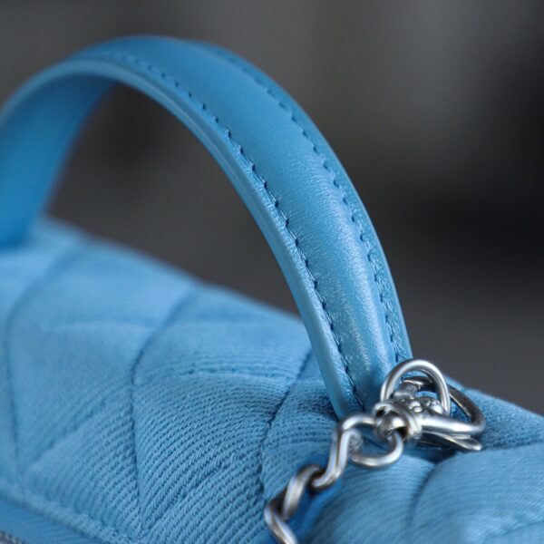 God Factory Chanel 25P Denim Lunchbox Bag Fashion Art Denim Blue Leather 24K Retro PHW Size 17*19.5*5cm