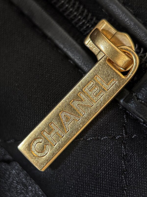 img_7981-2 God Factory Chanel 22 Bag Small 24K Retro GHW Antiba Leate Size 35*37*7cm