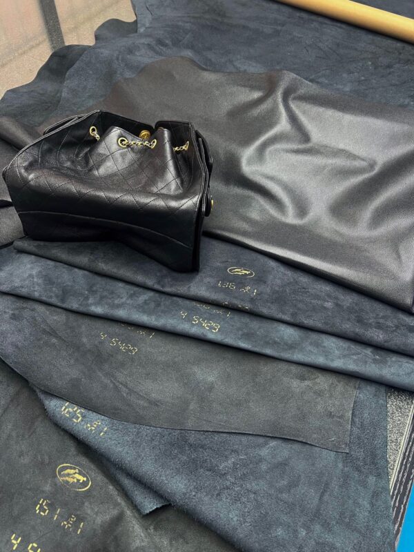 God Factory Chanel 25 Bag HoHo Small impala Leather Black 24K Retro Gold Size 30*26*14cm