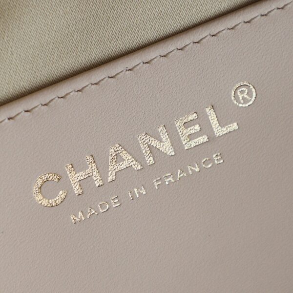 God Factory Chanel 25 Bag HoHo Small impala Leather White 24K Retro Gold Size 30*26*14cm