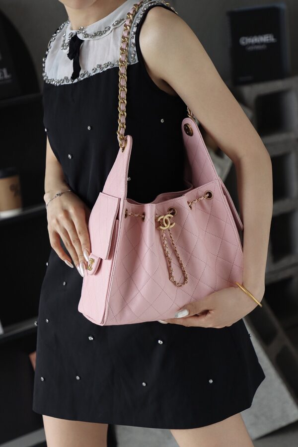 God Factory Chanel 25 Bag HoHo Small impala Leather Pink 24K Retro Gold Size 30*26*14cm