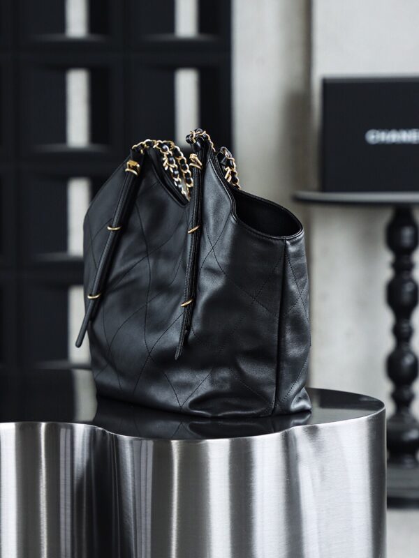 God Factory Chanel 25S Tote Shopping Bag Small Black HAAS Leather Retro 24K Gold Size 31*47*11cm
