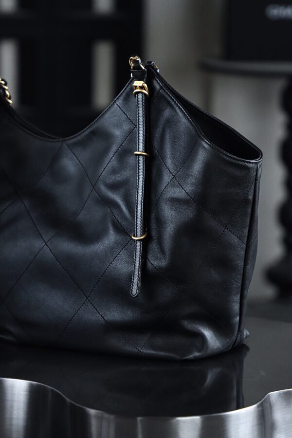 God Factory Chanel 25S Tote Shopping Bag Small Black HAAS Leather Retro 24K Gold Size 31*47*11cm
