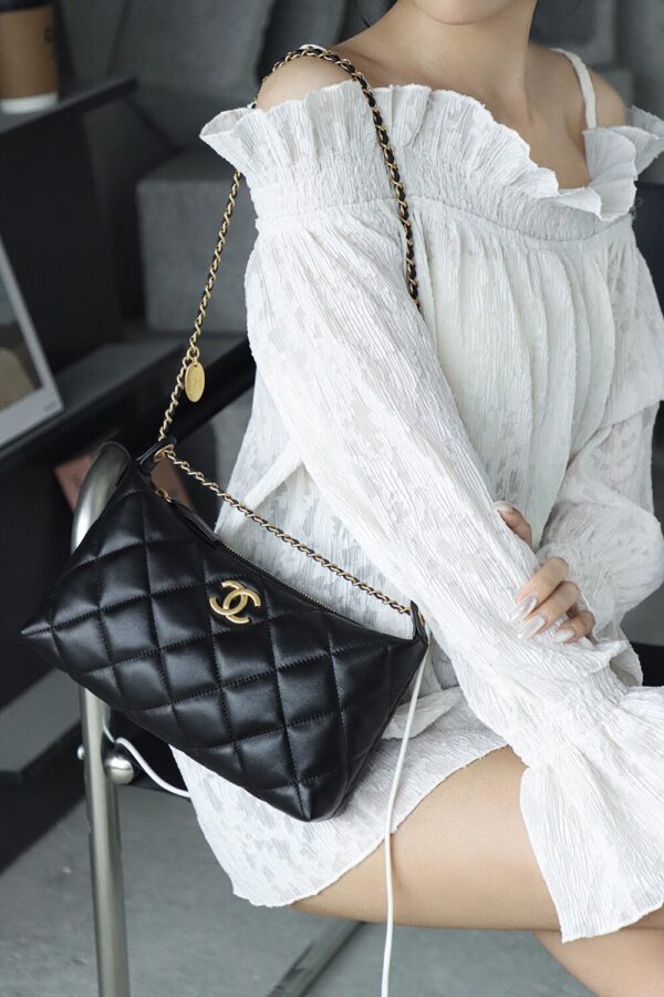 God Factory Chanel 25S HoHo Dumpling Bag 24K Vintage Matte Gold Size 17*26*8.5cm