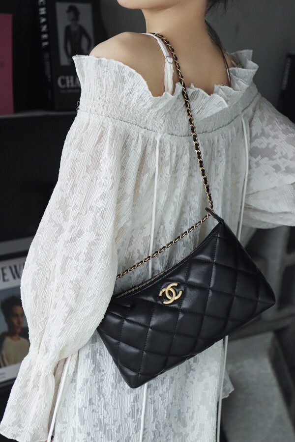 God Factory Chanel 25S HoHo Dumpling Bag 24K Vintage Matte Gold Size 17*26*8.5cm