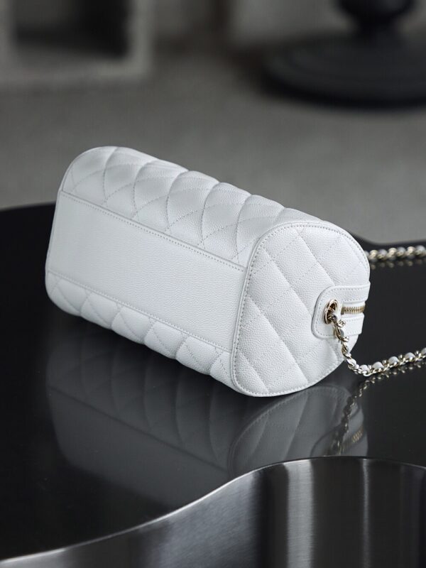 God Factory Chanel 25P Mini Bowling Bag White 14K Gold Pale HAAS Leather Size 11.5*18.5*11cm