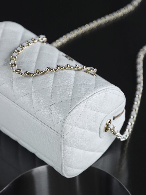 God Factory Chanel 25P Mini Bowling Bag White 14K Gold Pale HAAS Leather Size 11.5*18.5*11cm