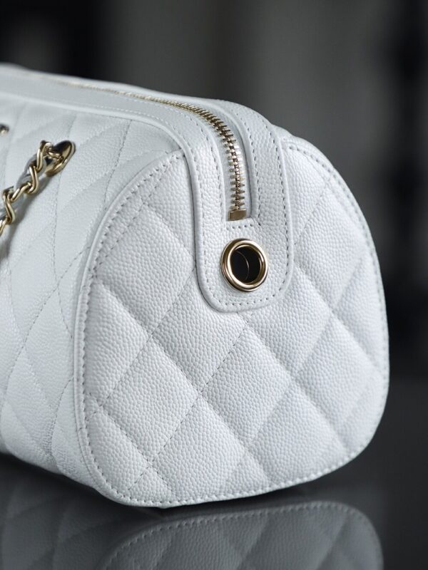 God Factory Chanel 25P Mini Bowling Bag White 14K Gold Pale HAAS Leather Size 11.5*18.5*11cm