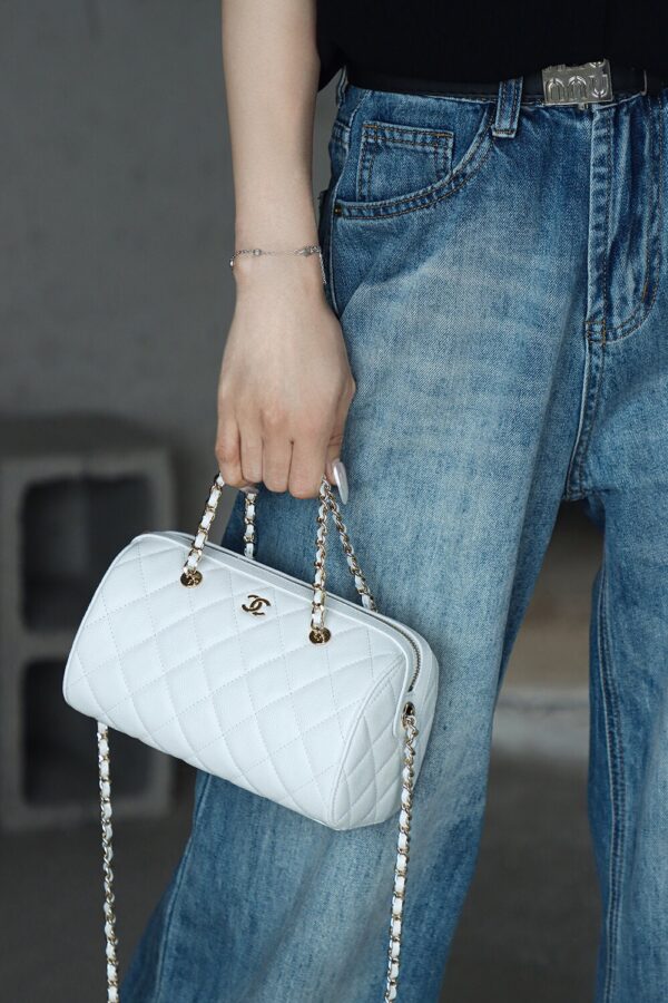 God Factory Chanel 25P Mini Bowling Bag White 14K Gold Pale HAAS Leather Size 11.5*18.5*11cm