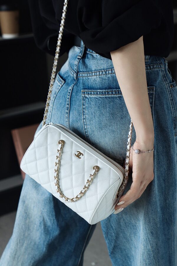 God Factory Chanel 25P Mini Bowling Bag White 14K Gold Pale HAAS Leather Size 11.5*18.5*11cm