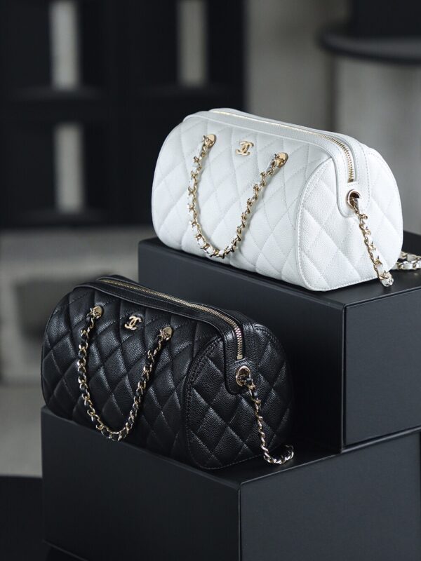 God Factory Chanel 25P Mini Bowling Bag White 14K Gold Pale HAAS Leather Size 11.5*18.5*11cm