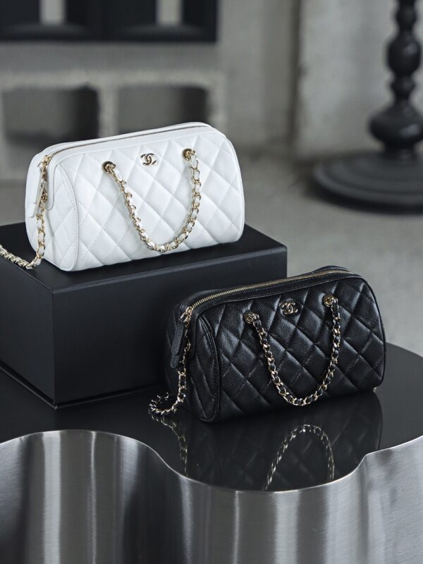 God Factory Chanel 25P Mini Bowling Bag White 14K Gold Pale HAAS Leather Size 11.5*18.5*11cm