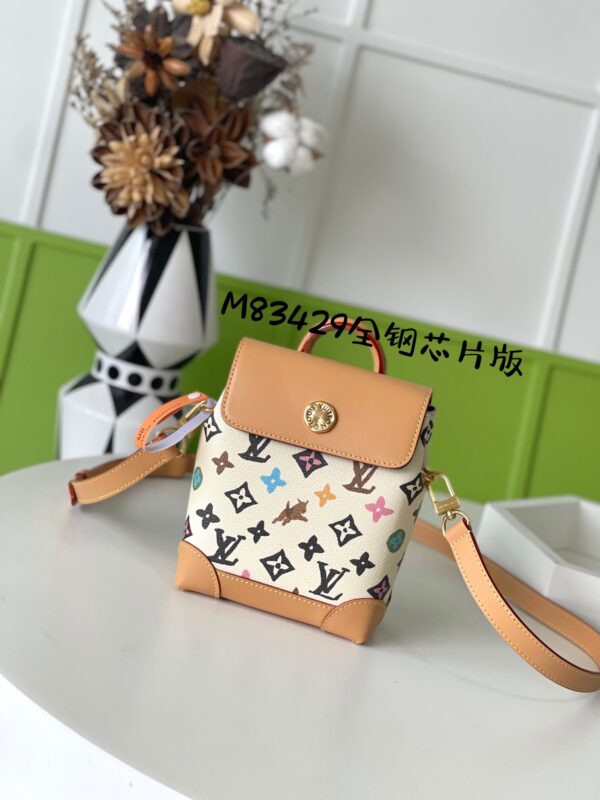 God Factory Louis Vuitton M83428 Size 15*18*7cm