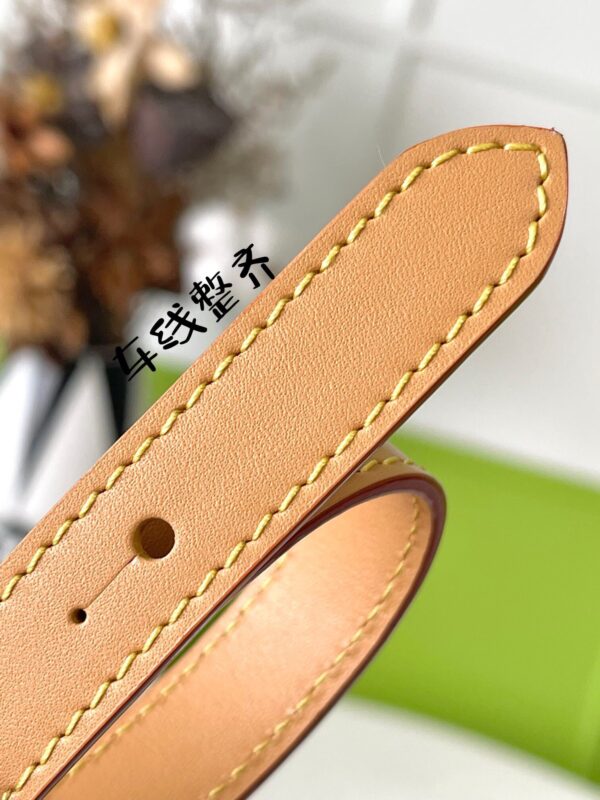 God Factory Louis Vuitton M83428 Size 15*18*7cm