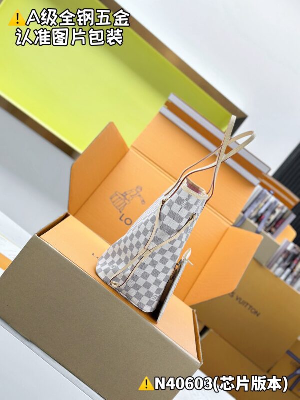 God Factory Louis Vuitton N40603 Size 28x14x31cm