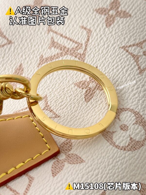 God Factory Louis Vuitton SPEEDY SOFT 30 DARK M15108 Size 21 x 17 x 30cm