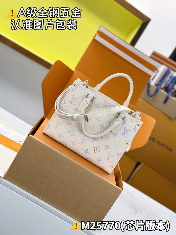 God Factory Louis Vuitton ONTHEGO M25770 Size 19 x 11.5 x 25cm