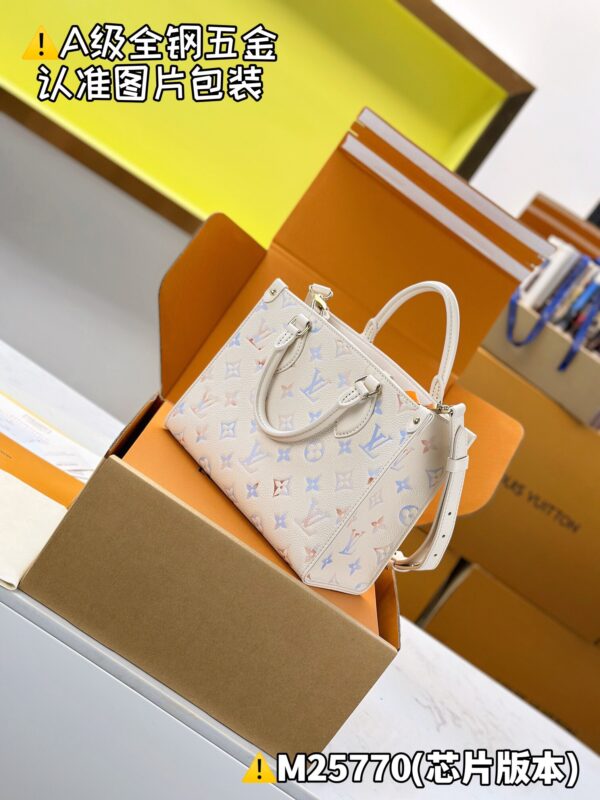 God Factory Louis Vuitton ONTHEGO M25770 Size 19 x 11.5 x 25cm