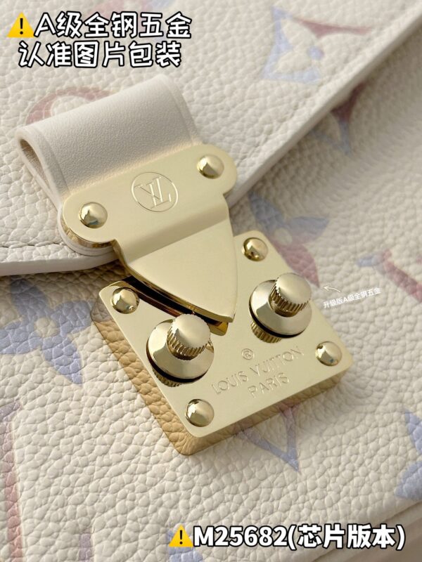 God Factory Louis Vuitton POCHETTE MÉTIS EAST WEST M25682 Size 13.5 x 6 x 21.5cm