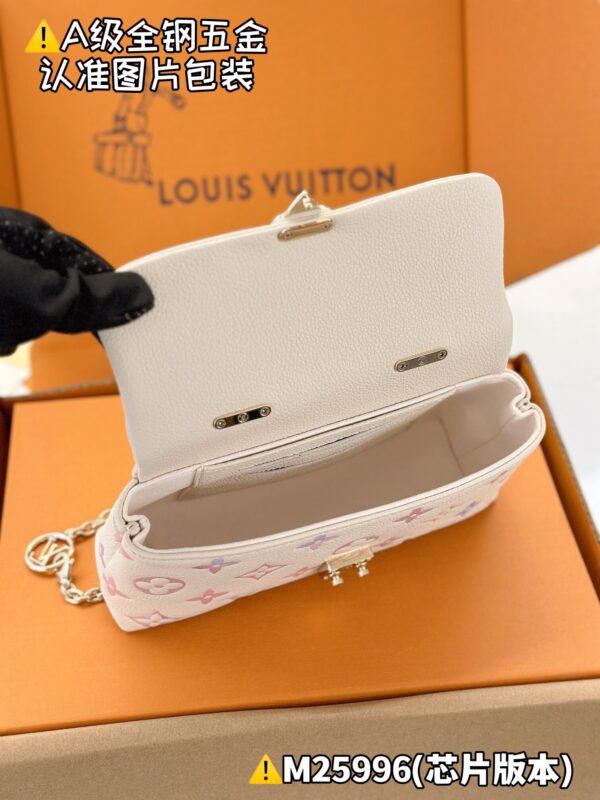 God Factory Yupoo NANO MADELEINE M25596 Size 12.5 x 6 x 21cm