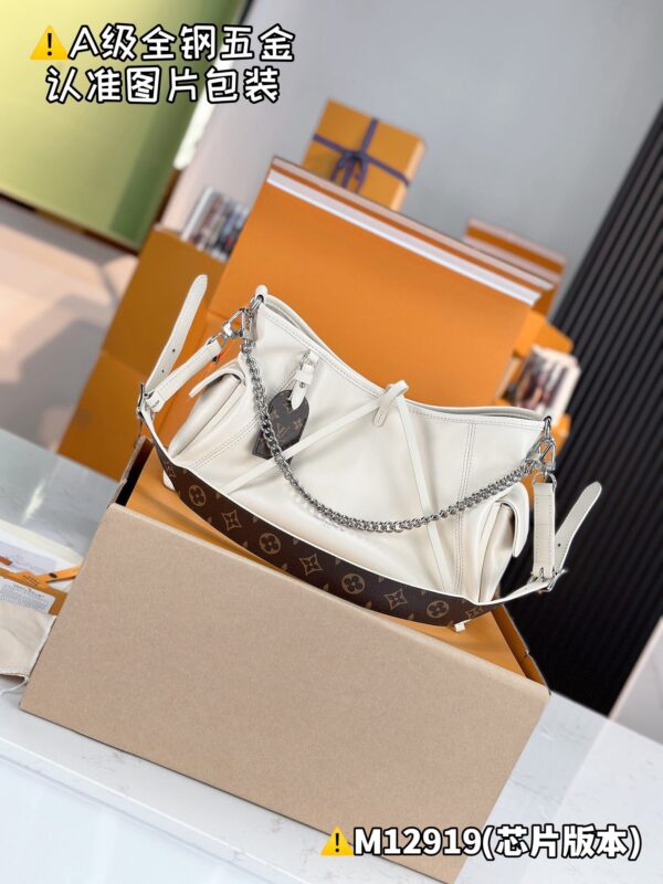 God Factory LV M12919 CARRYALL CARGO VIBE Size 23 x 15 x 33.5cm