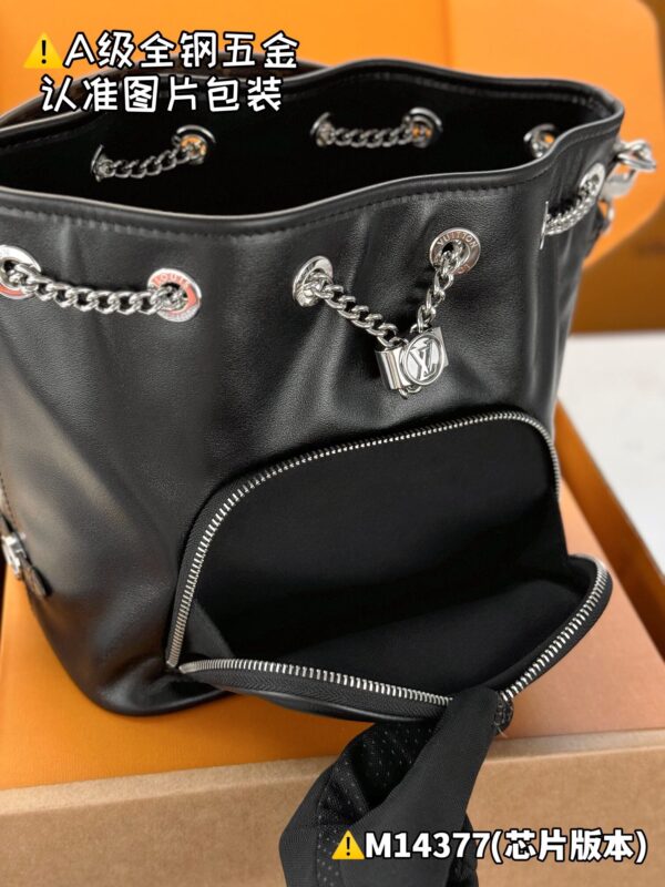 God Factory What's App NO WAY VIBE M14377 Size 22.5 x 15.5 x 24cm