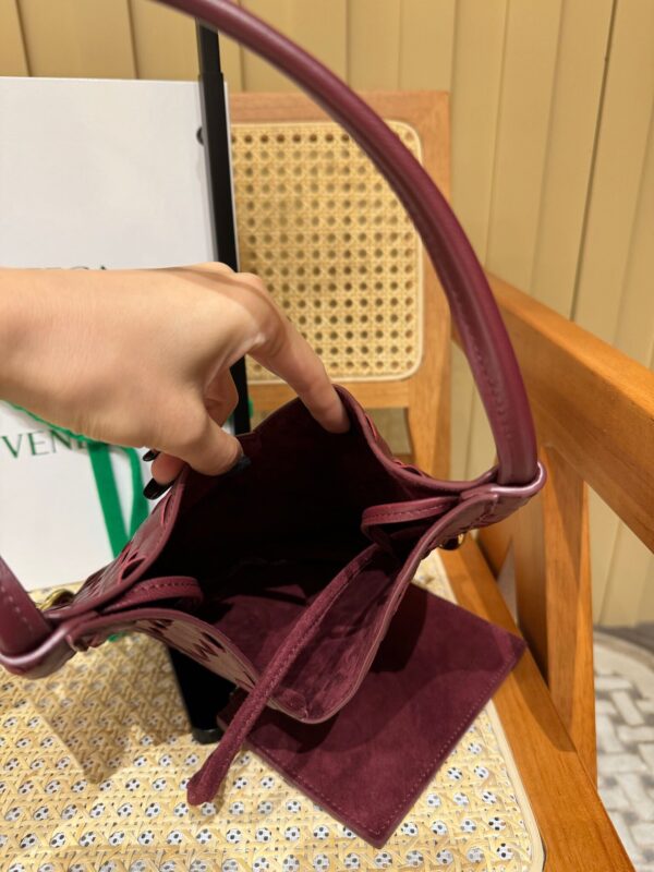 God Factory Yupoo No.10013 Small Solstice 786068 Size 26*2*30cm