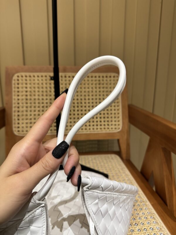 God Factory Yupoo No.10019 Medium Solstice 740990 Size 37*2*44cm