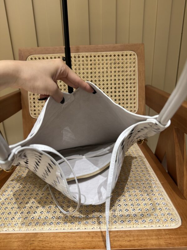 God Factory Yupoo No.10019 Medium Solstice 740990 Size 37*2*44cm