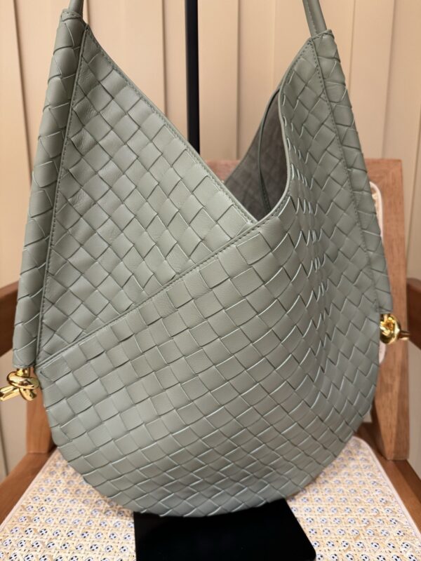 God Factory Yupoo No.10018 Medium Solstice 740990 Size 37*2*44cm