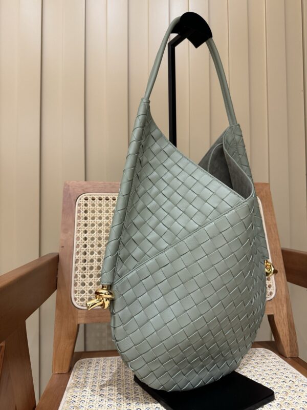 God Factory Yupoo No.10018 Medium Solstice 740990 Size 37*2*44cm