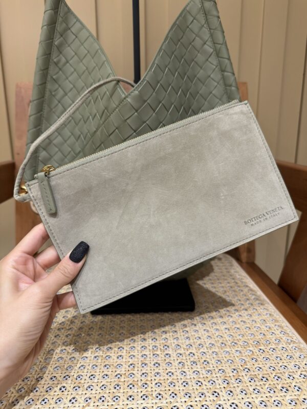 God Factory Yupoo No.10018 Medium Solstice 740990 Size 37*2*44cm