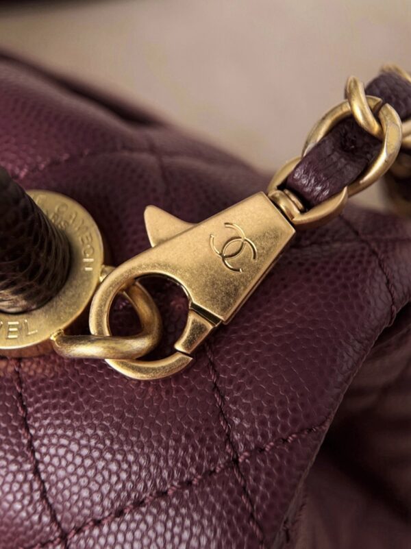 God Factory Chanel Bags Code 10052 Size 18x29x12cm