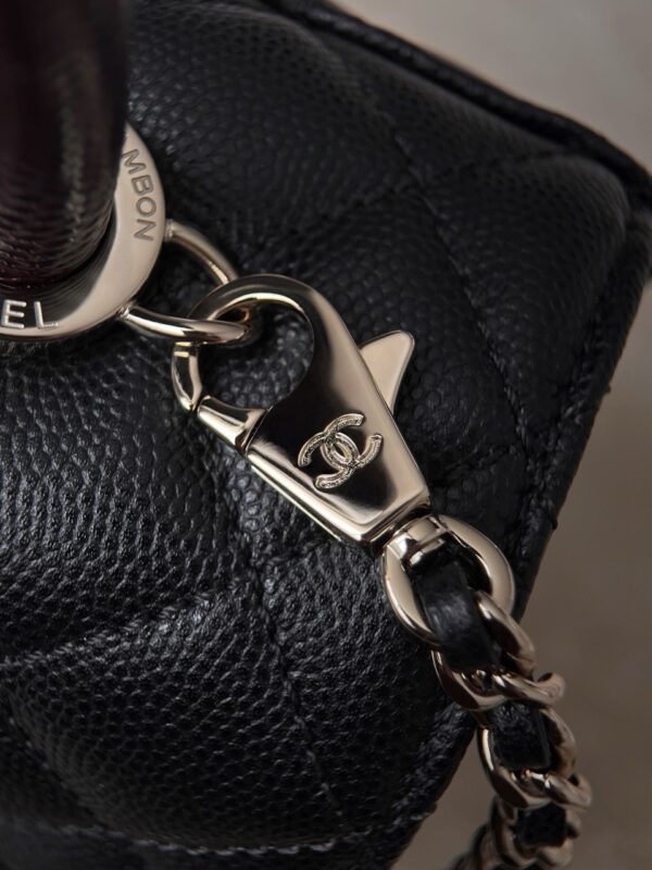 God Factory Chanel Bags Code 10053 Size 14x24x10cm