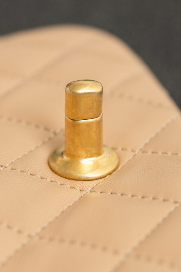 God Factory Chanel Bags Code 10077 23K Size 18x13x7cm