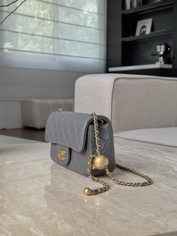 God Factory Chanel Bags Code 10082 Size 13x20x7cm