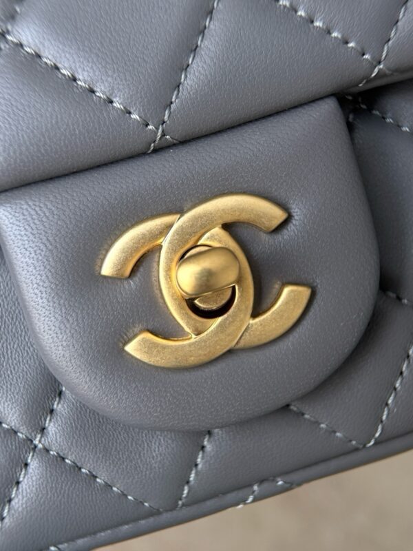 God Factory Chanel Bags Code 10082 Size 13x20x7cm