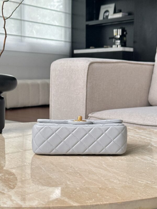 God Factory Chanel Bags Code 10081 Size 13x20x7cm