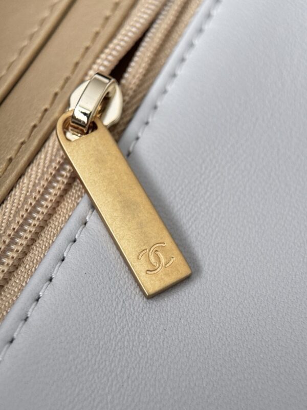 God Factory Chanel Bags Code 10081 Size 13x20x7cm