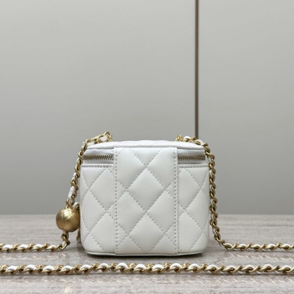 God Factory Chanel Bags Code 10088 Size 8.5x11x7cm
