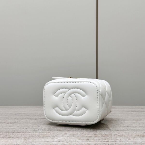 God Factory Chanel Bags Code 10088 Size 8.5x11x7cm