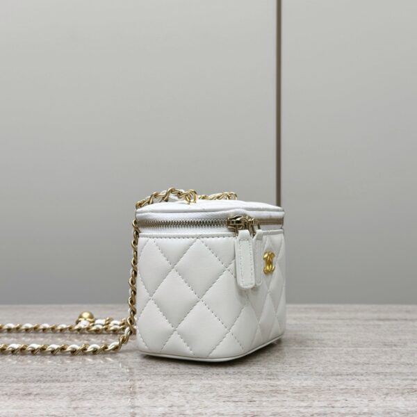 God Factory Chanel Bags Code 10088 Size 8.5x11x7cm