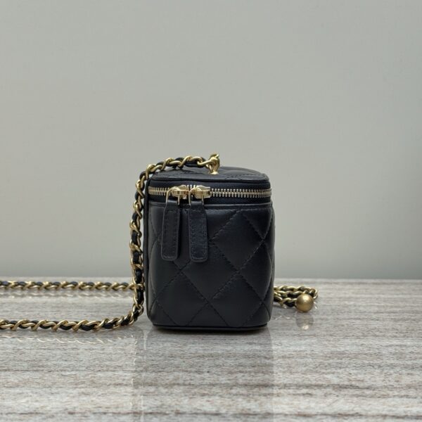 God Factory Chanel Bags Code 10087 Size 8.5x11x7cm