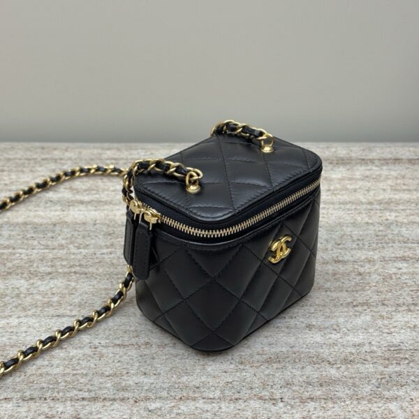 God Factory Chanel Bags Code 10087 Size 8.5x11x7cm