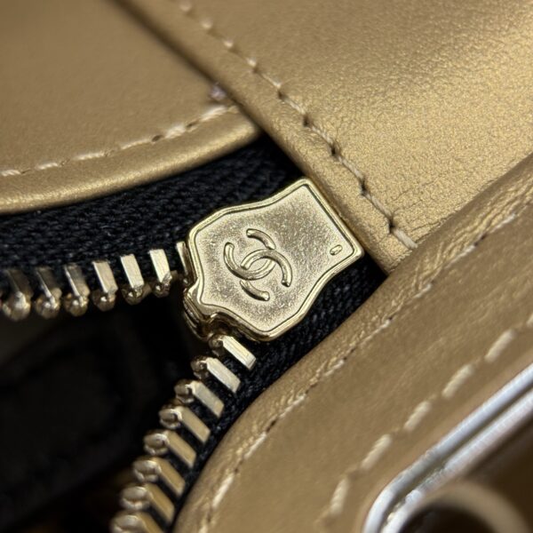 God Factory Chanel Bags Code 10087 Size 8.5x11x7cm