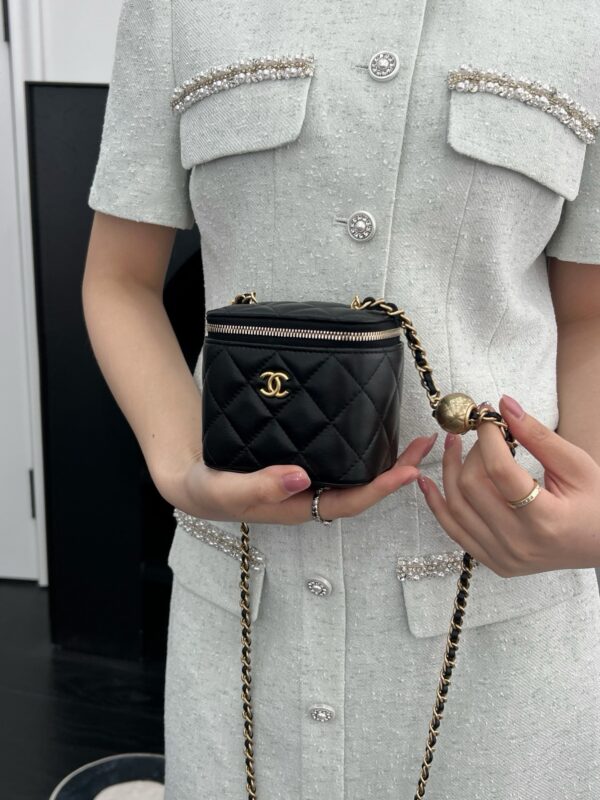 God Factory Chanel Bags Code 10087 Size 8.5x11x7cm