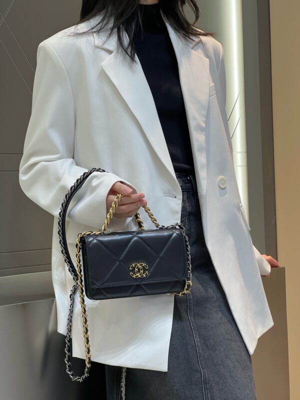 God Factory Chanel Bags Code 10093 19 Woc Size 12.3x19.2x3.5cm