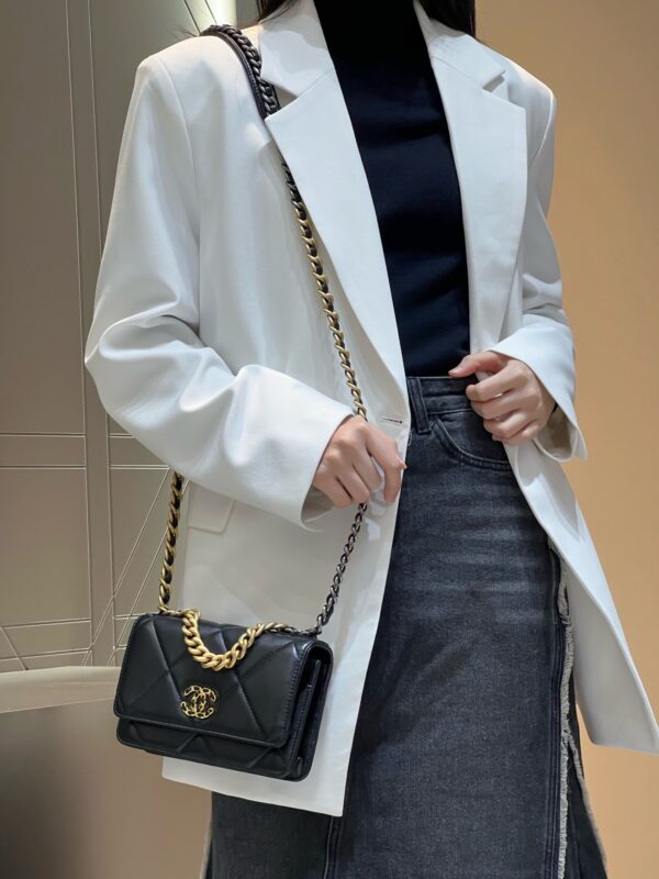 God Factory Chanel Bags Code 10093 19 Woc Size 12.3x19.2x3.5cm